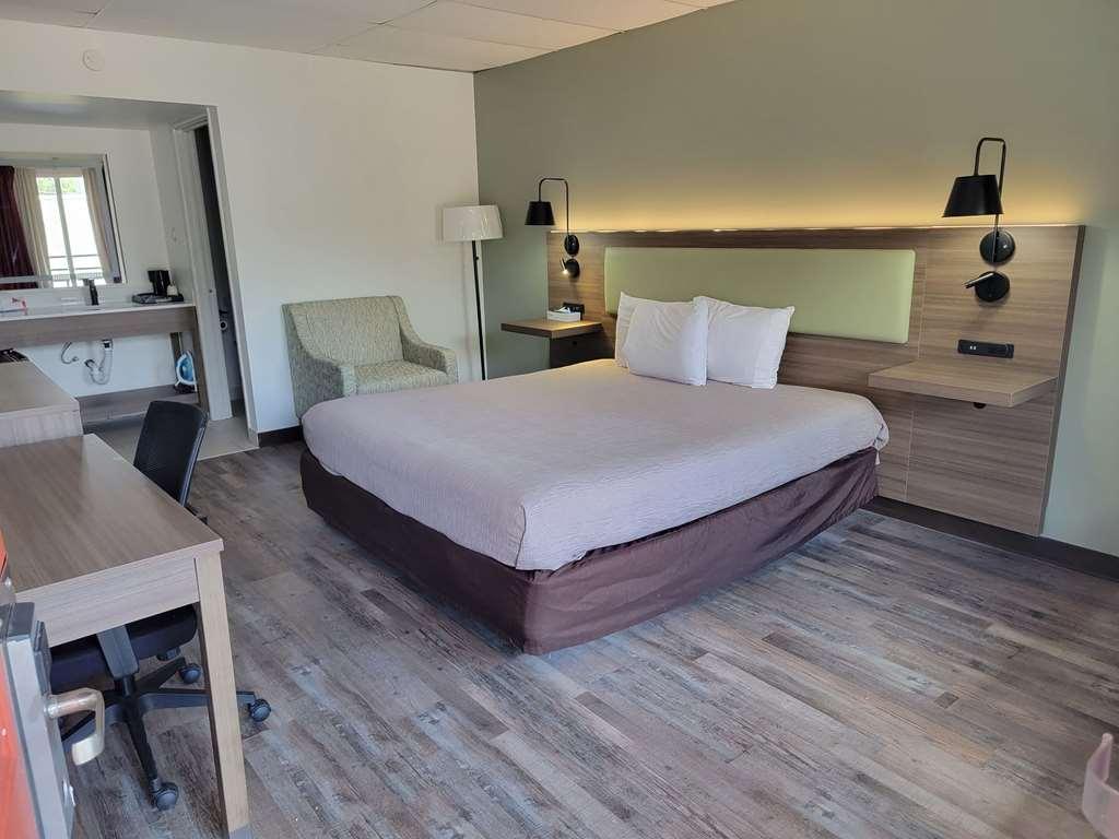 Econo Lodge Perry Room photo